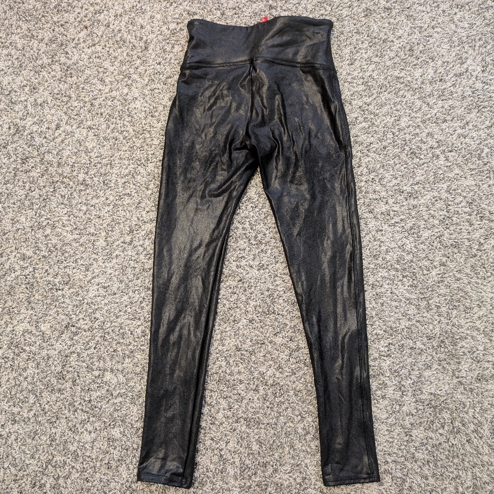 💘 Spanx Black Faux Leather Leggings Size Medium - Picture 3 of 6